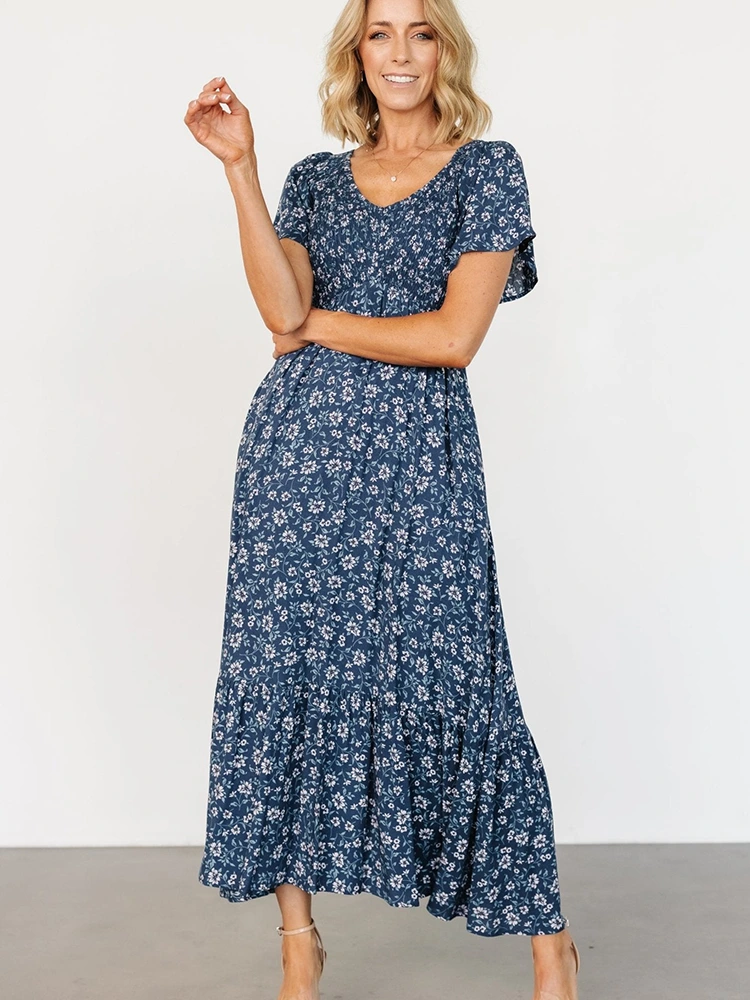 Abito midi con stampa floreale estiva